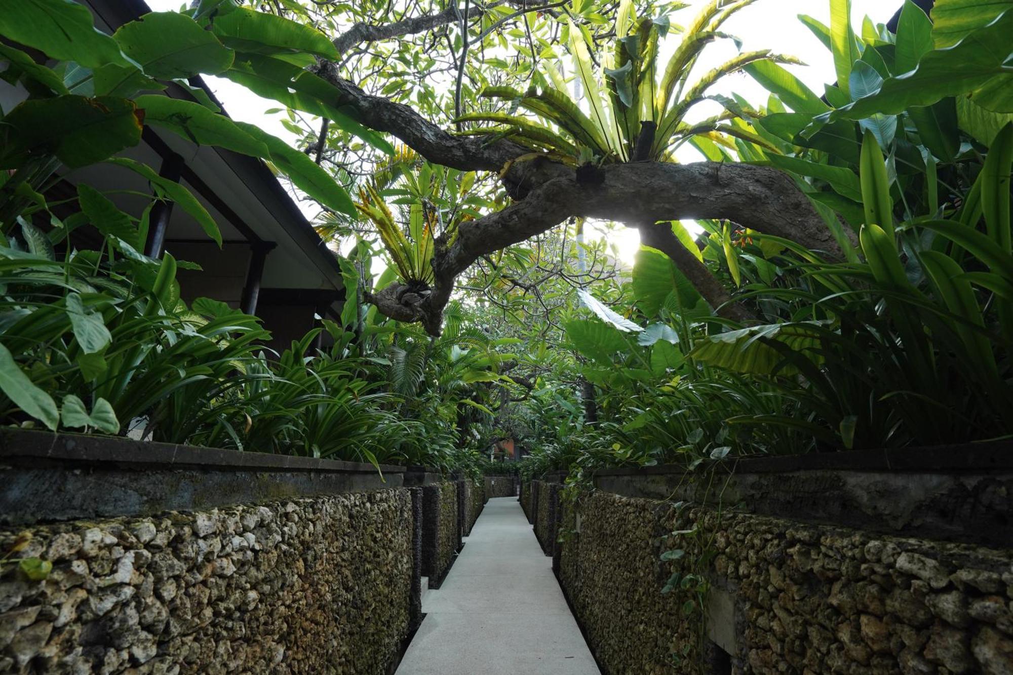 Kuta Seaview Boutique Resort Екстериор снимка